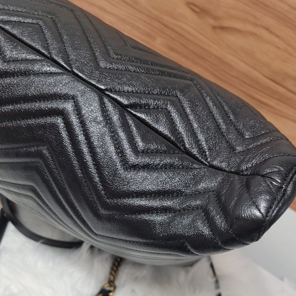 GUCCI MARMONT CHAIN TOTE BAG - Picture 8 of 12